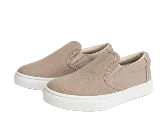 Scoopy slip-on sneaker in beige